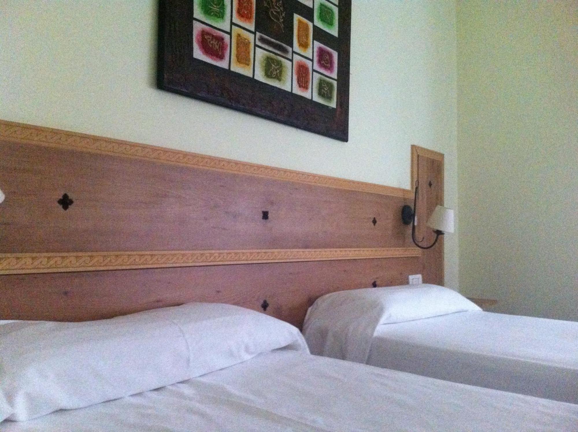 Hotel Bolina Guernica y Luno Phòng bức ảnh